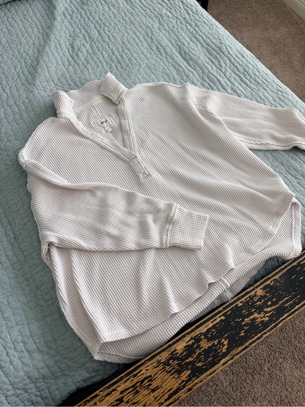 Aerie Women's oversized Long Sleeve Waffle Henley - Light Blue